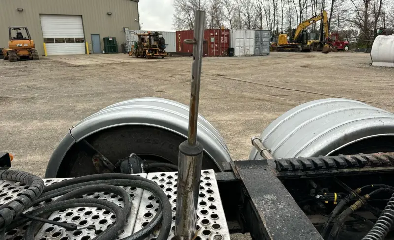 2021 Kenworth T880 photo 12