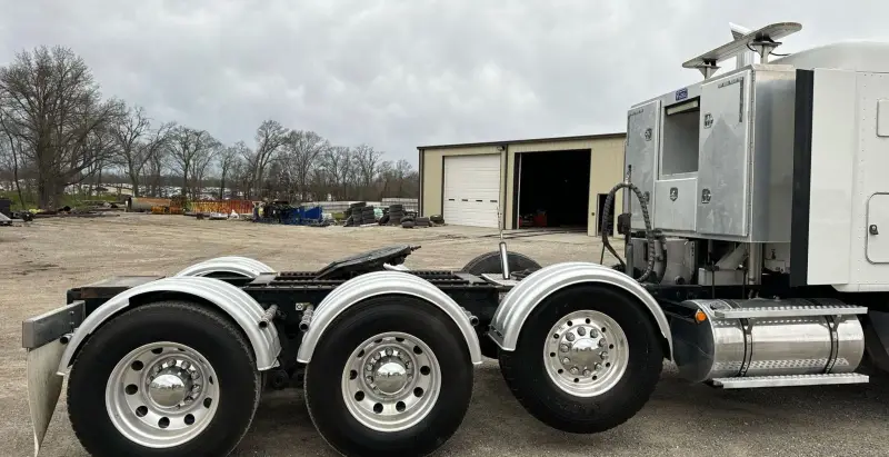 2021 Kenworth T880 photo 21