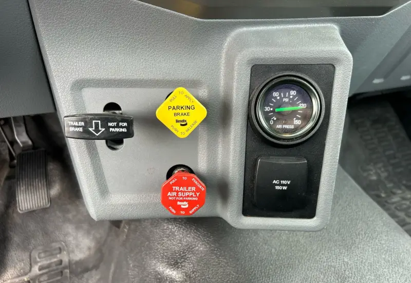 2022 Ford F650 Super Duty photo 34