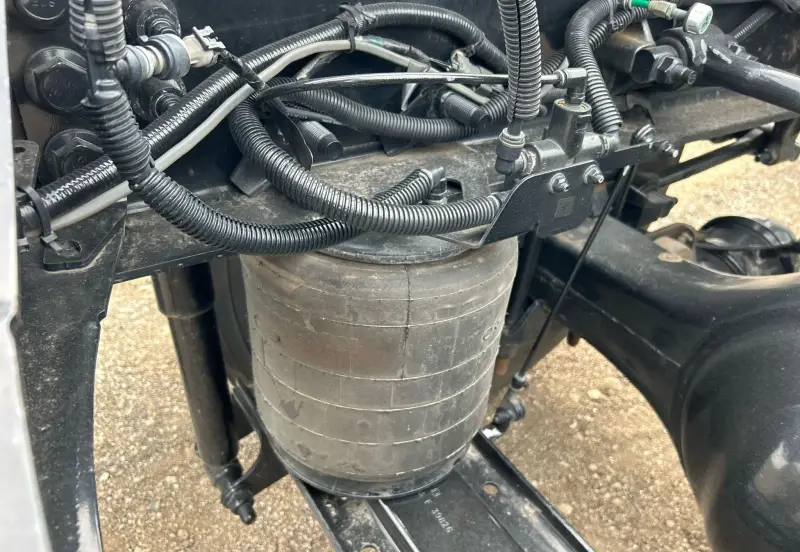 2022 Ford F650 Super Duty photo 19