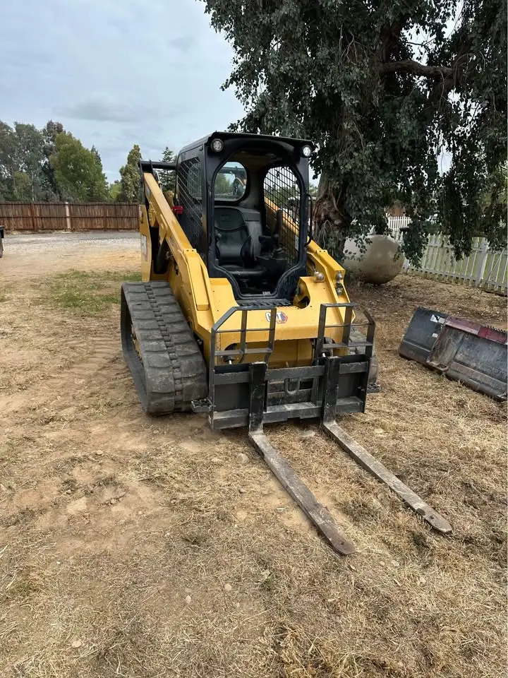 2020 - 2023 Caterpillar Equipment Package photo 2