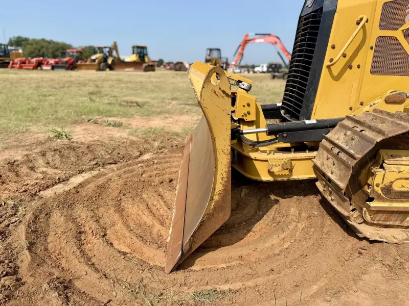2021 Caterpillar D3 CAB Dozer photo 15