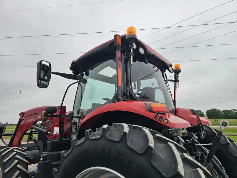 2022 Case IH Puma 200 Tractor – L107 Loader – AFS Connect photo 35