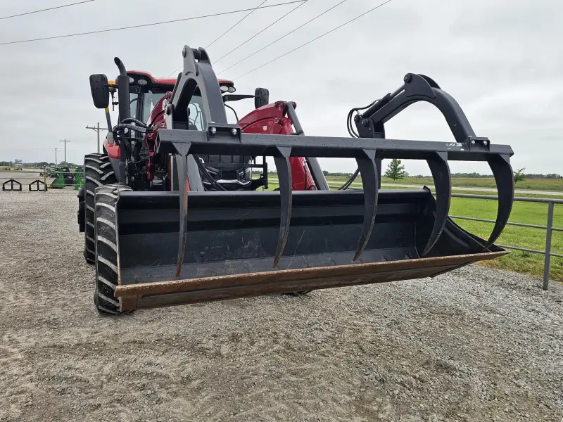 2022 Case IH Puma 200 Tractor – L107 Loader – AFS Connect photo 6